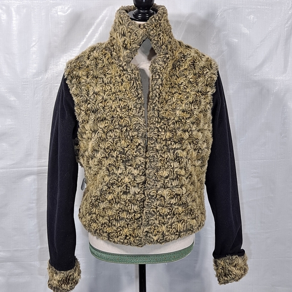 Fjall Wool Reversible Toggle Button Coat - Picture 2 of 10